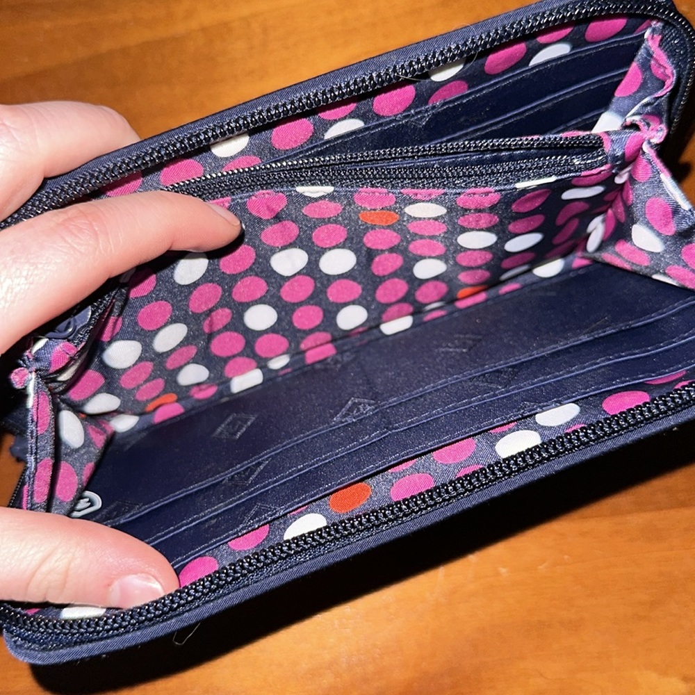 Vera Bradley wallet - Picture 4 of 6